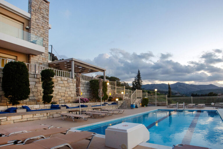 Villa Lida pool view