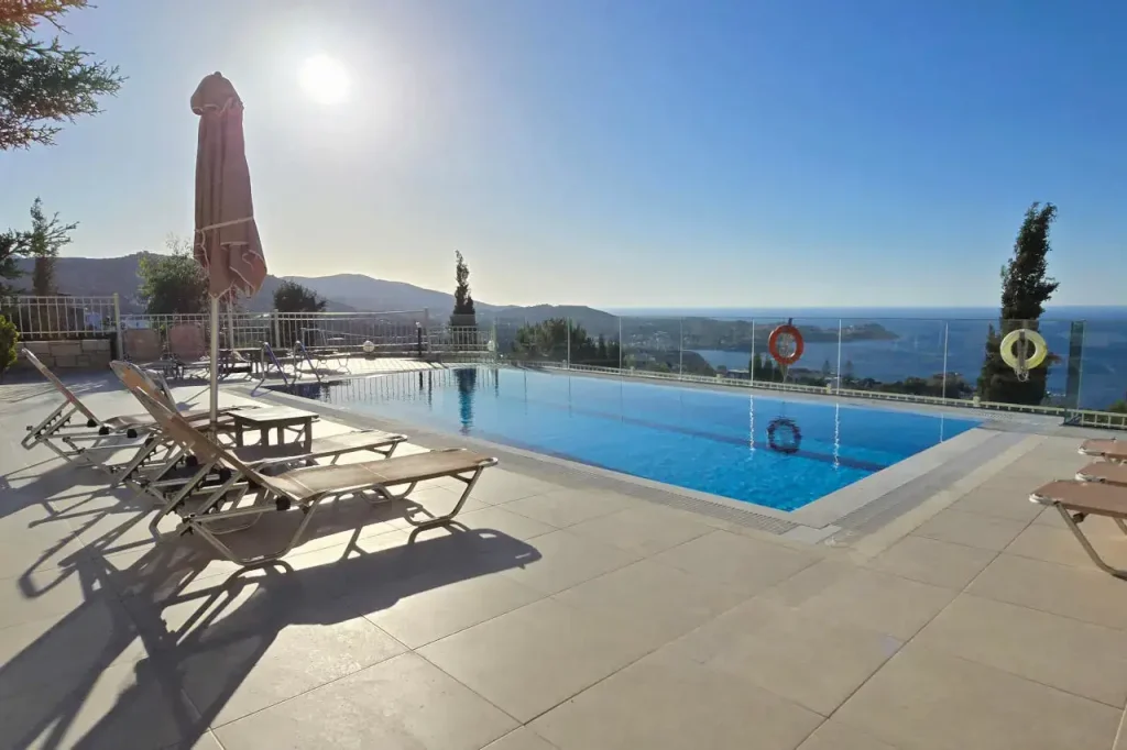 villa lida pool view